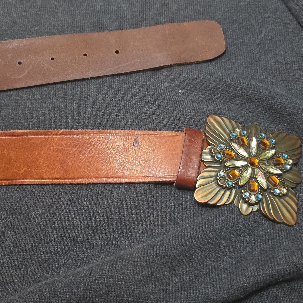 Vintage Fossil leather statement belt with floral rhinestone buckle, Turquoise - Picture 5 of 5